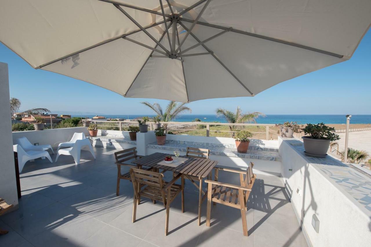 Arabel Villas Reitani Exteriör bild